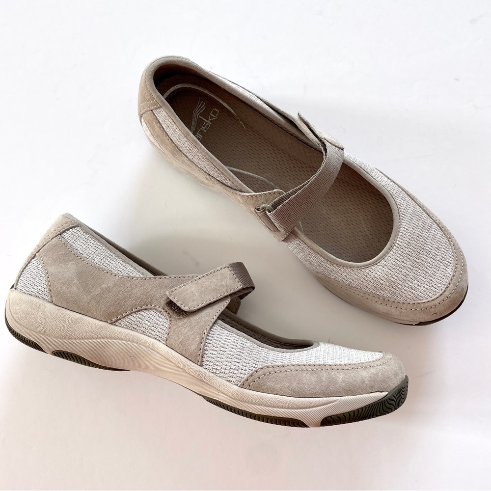 Dansko Beige and White Women's Shoes